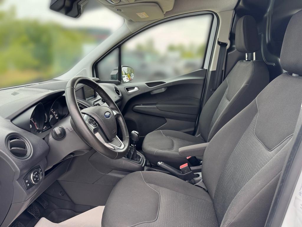 Ford TRANSIT COURIER 2022 г. Белый, пробег 33325 км