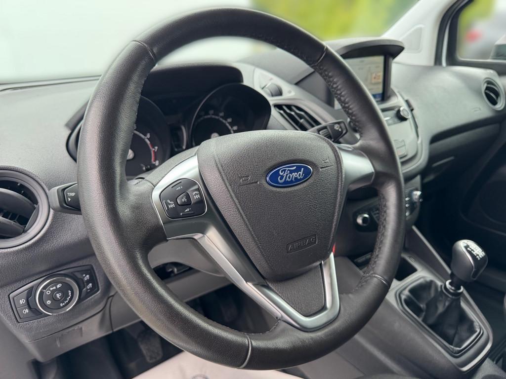 Ford TRANSIT COURIER 2022 г. Белый, пробег 33325 км