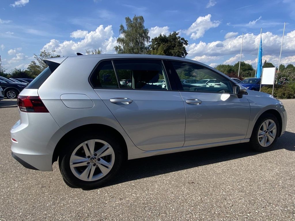 Volkswagen Golf 2022 г. Серебристый, пробег 24363 км