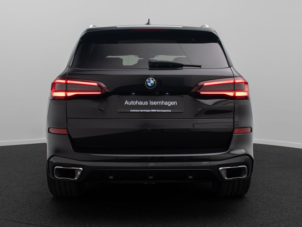 BMW X5 2023 г. Чёрный, пробег 49506 км