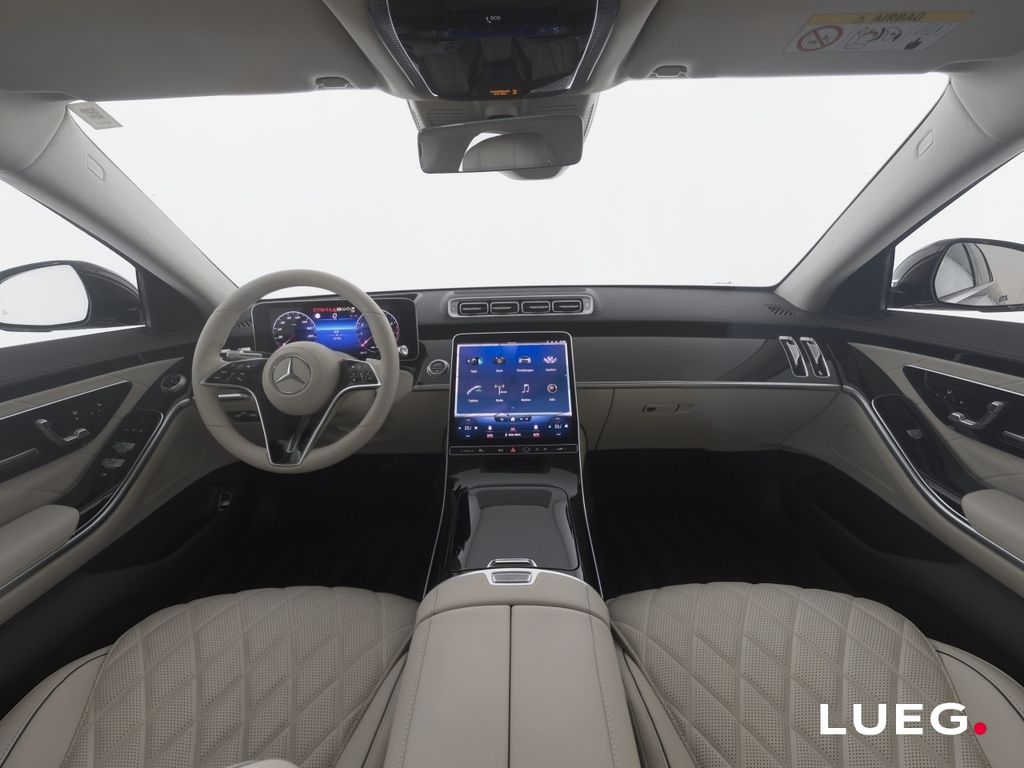 Mercedes-Benz S 450 2022 г. Красный, пробег 27720 км