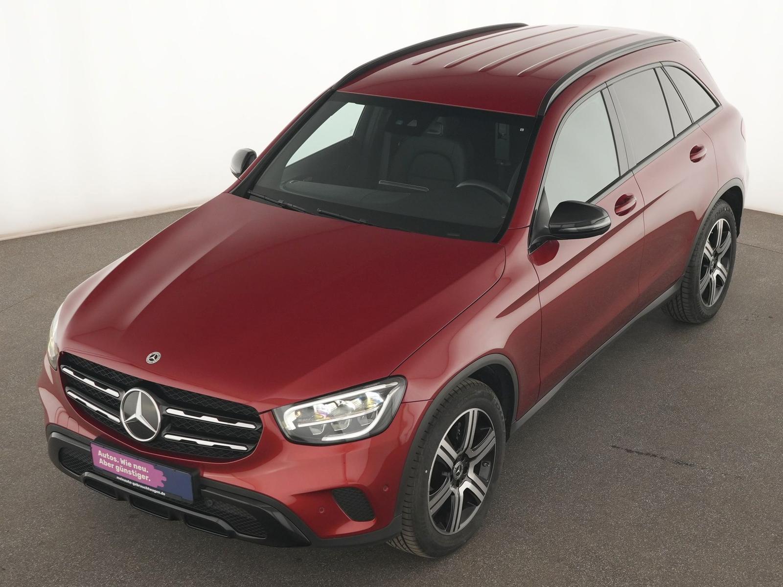 Mercedes-Benz GLC 200 2021 г. Красный, пробег 21833 км