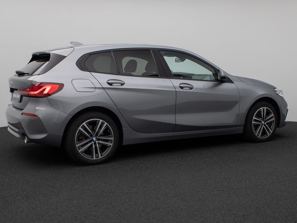 BMW 120 2023 г. Серый, пробег 15137 км