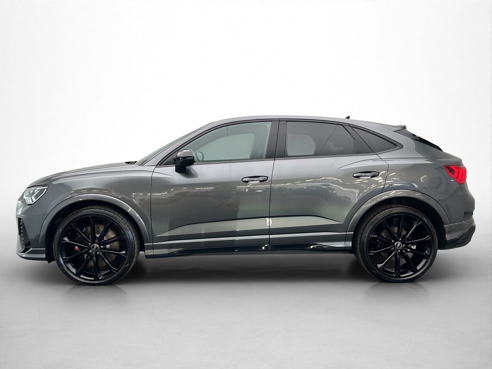 Audi RSQ3 2022 г. Серый, пробег 51401 км
