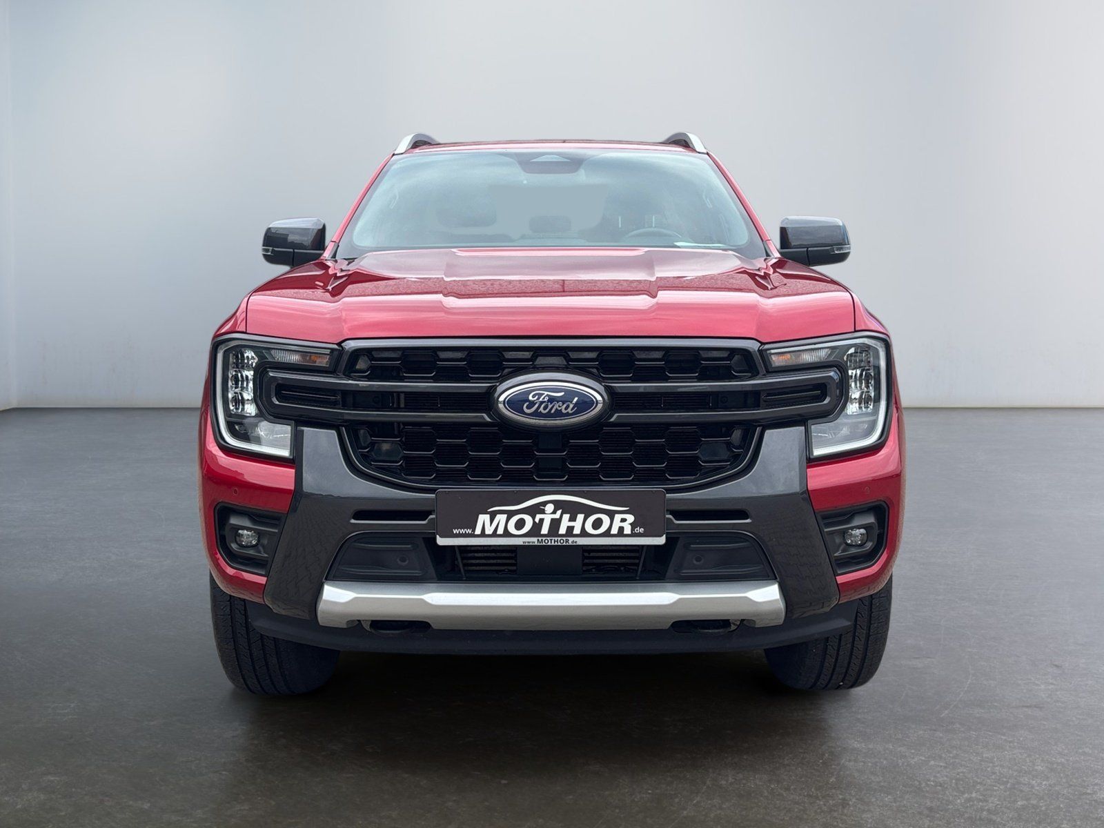 Ford Ranger 2023 г. Красный, пробег 52532 км