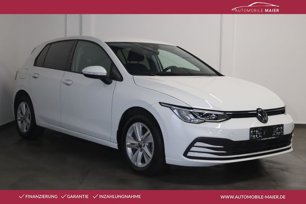 Volkswagen Golf 2023 г. Белый, пробег 37400 км