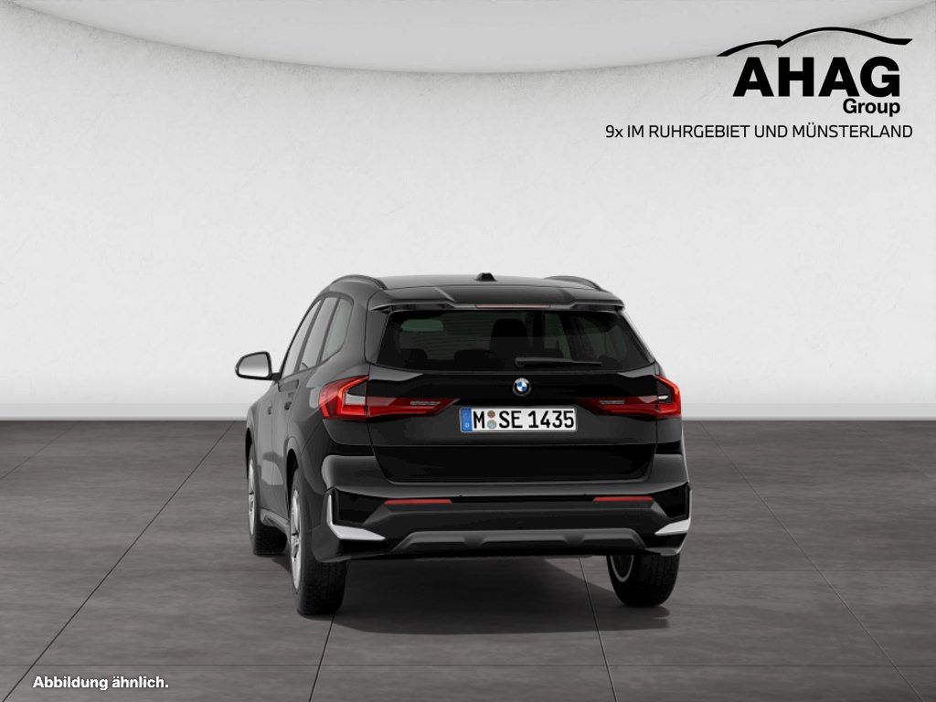 BMW X1 2022 г. Чёрный, пробег 18962 км
