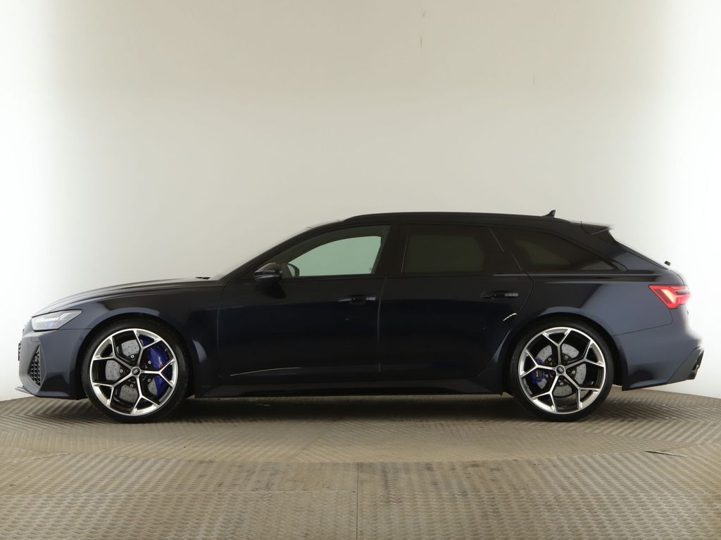 Audi RS6 2024 г. Чёрный, пробег 50561 км