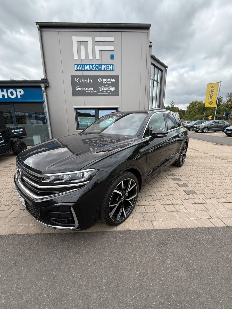 Volkswagen Touareg 2025 г. Чёрный, пробег 28700 км