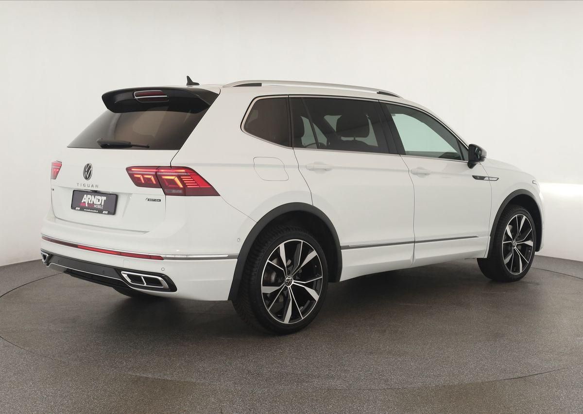 Volkswagen TIGUAN ALLSPACE 2024 г. Белый, пробег 50800 км
