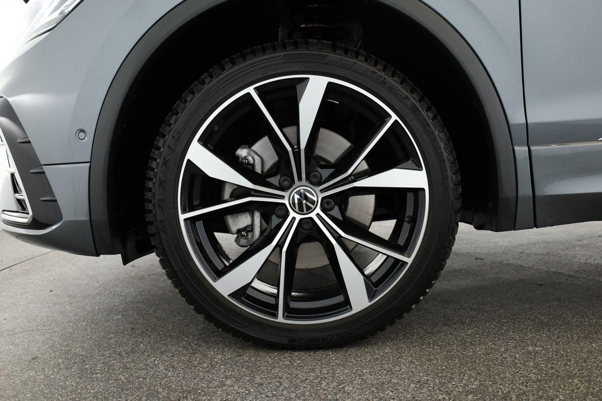 Volkswagen TIGUAN ALLSPACE 2024 г. Серый, пробег 34100 км