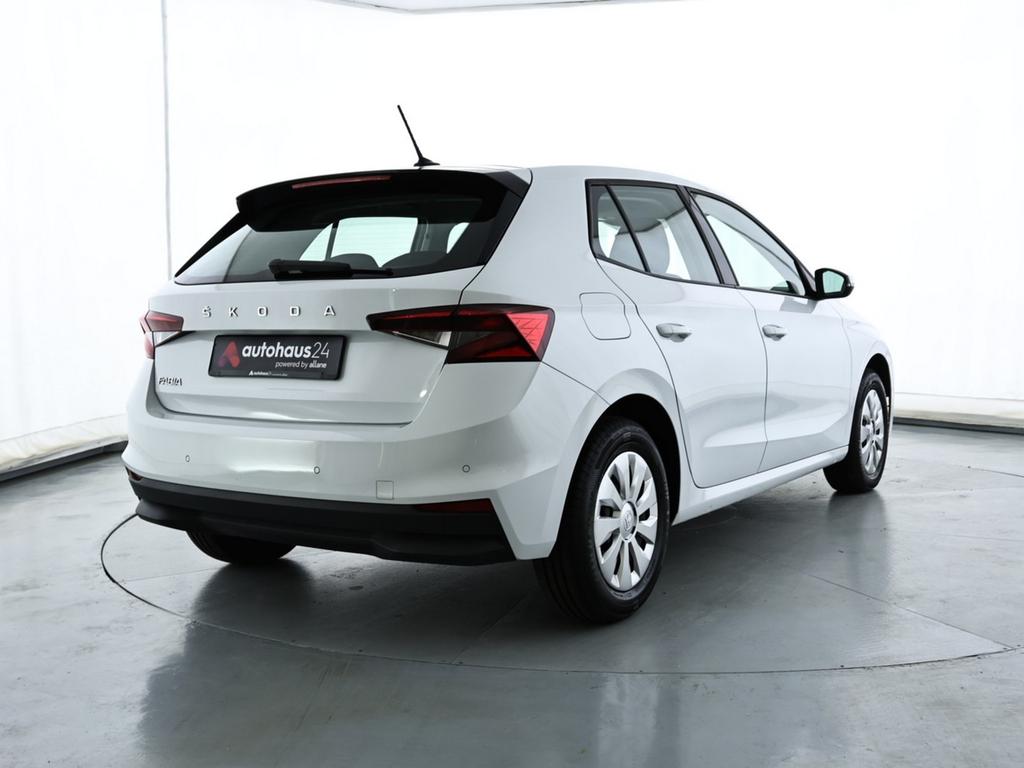 Skoda Fabia 2022 г. Белый, пробег 51145 км