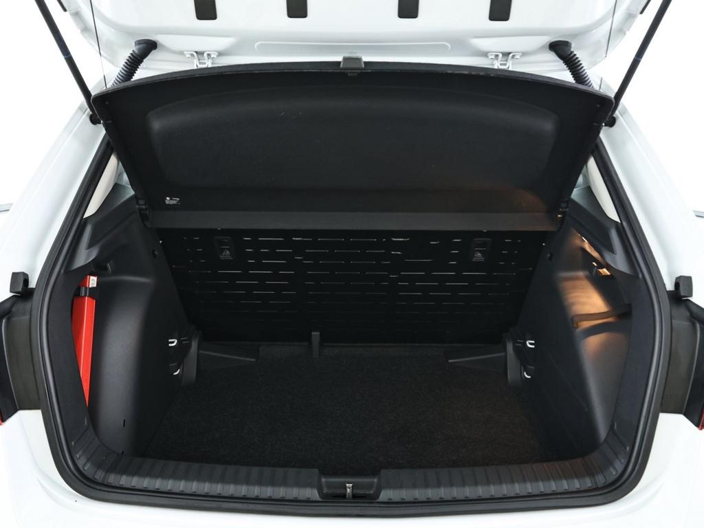 Skoda Fabia 2022 г. Белый, пробег 51145 км