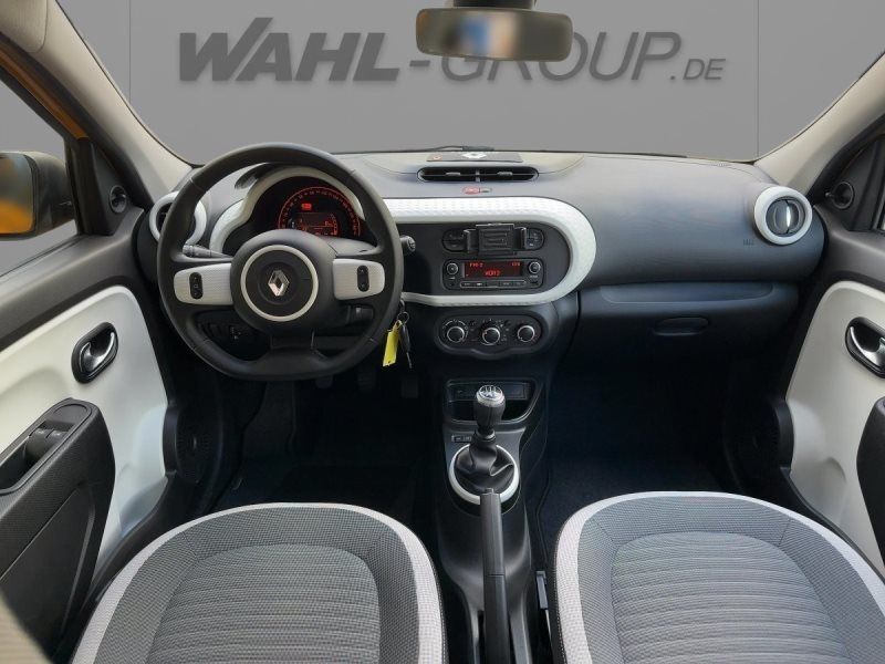 Renault Twingo 2021 г. Жёлтый, пробег 19863 км