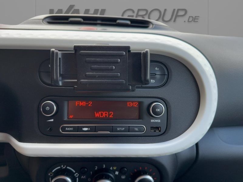 Renault Twingo 2021 г. Жёлтый, пробег 19863 км