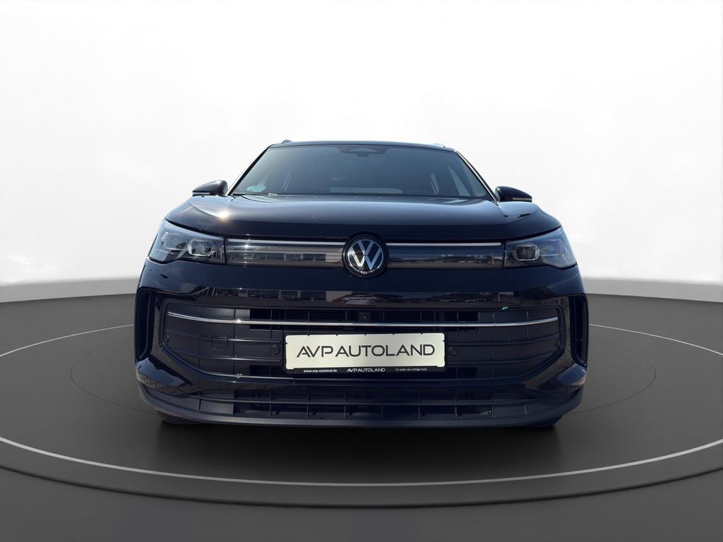 Volkswagen Tiguan 2025 г. Чёрный, пробег 26687 км