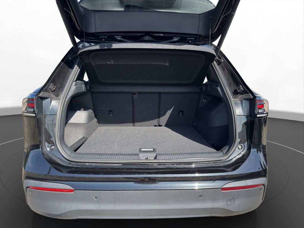 Volkswagen Tiguan 2025 г. Чёрный, пробег 26687 км