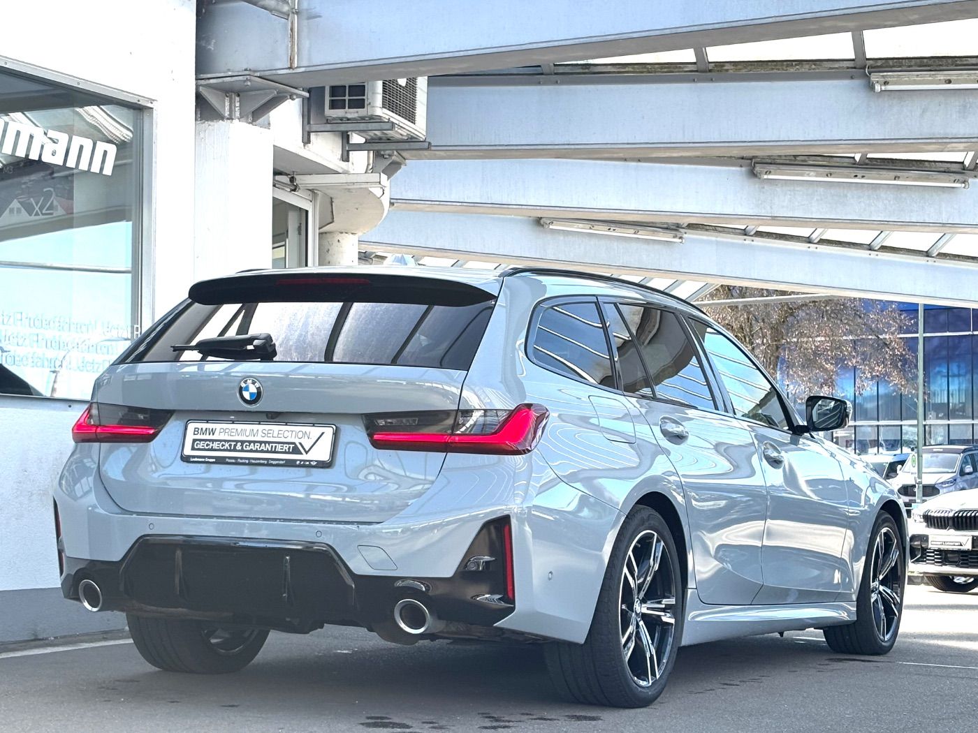 BMW 320 2024 г. Серый, пробег 58936 км
