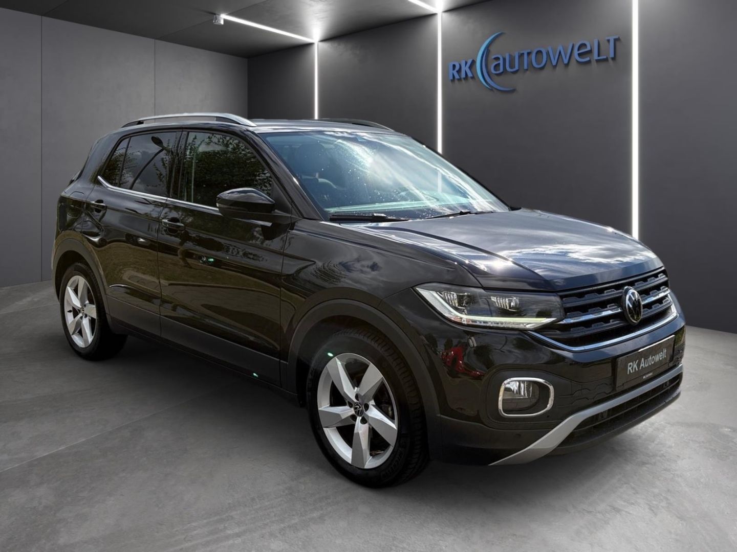 Volkswagen T-Cross 2022 г. Чёрный, пробег 53624 км