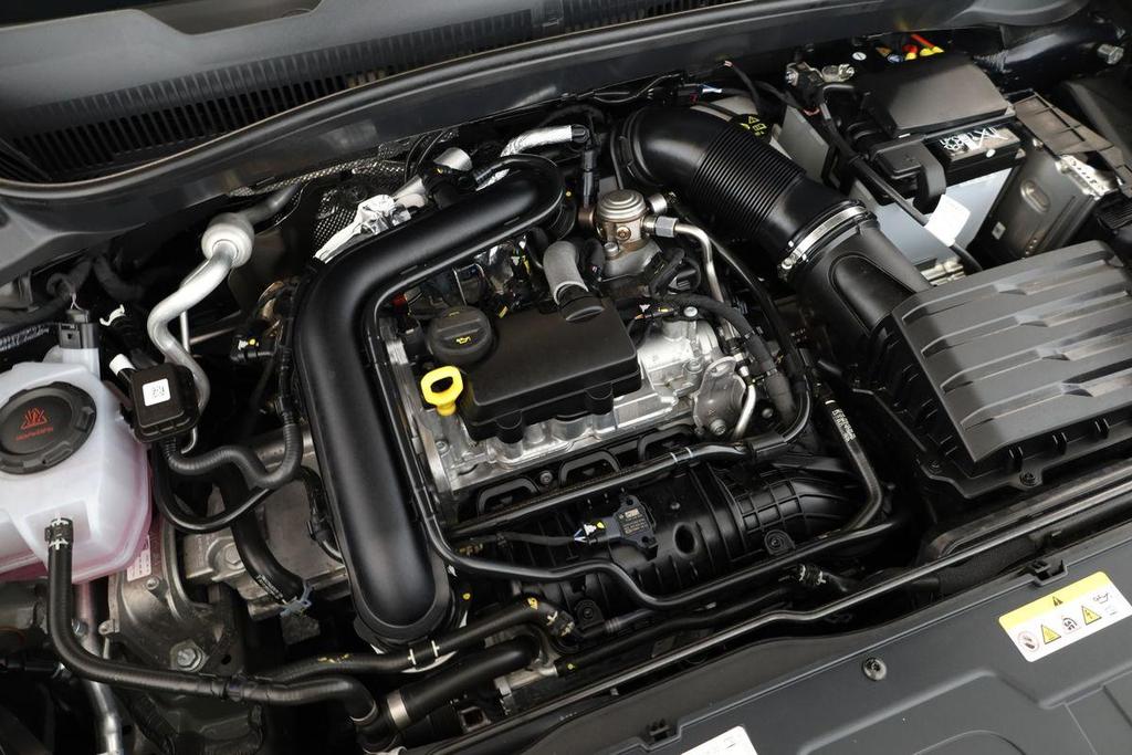 Volkswagen T-Cross 2025 г. Чёрный, пробег 38000 км