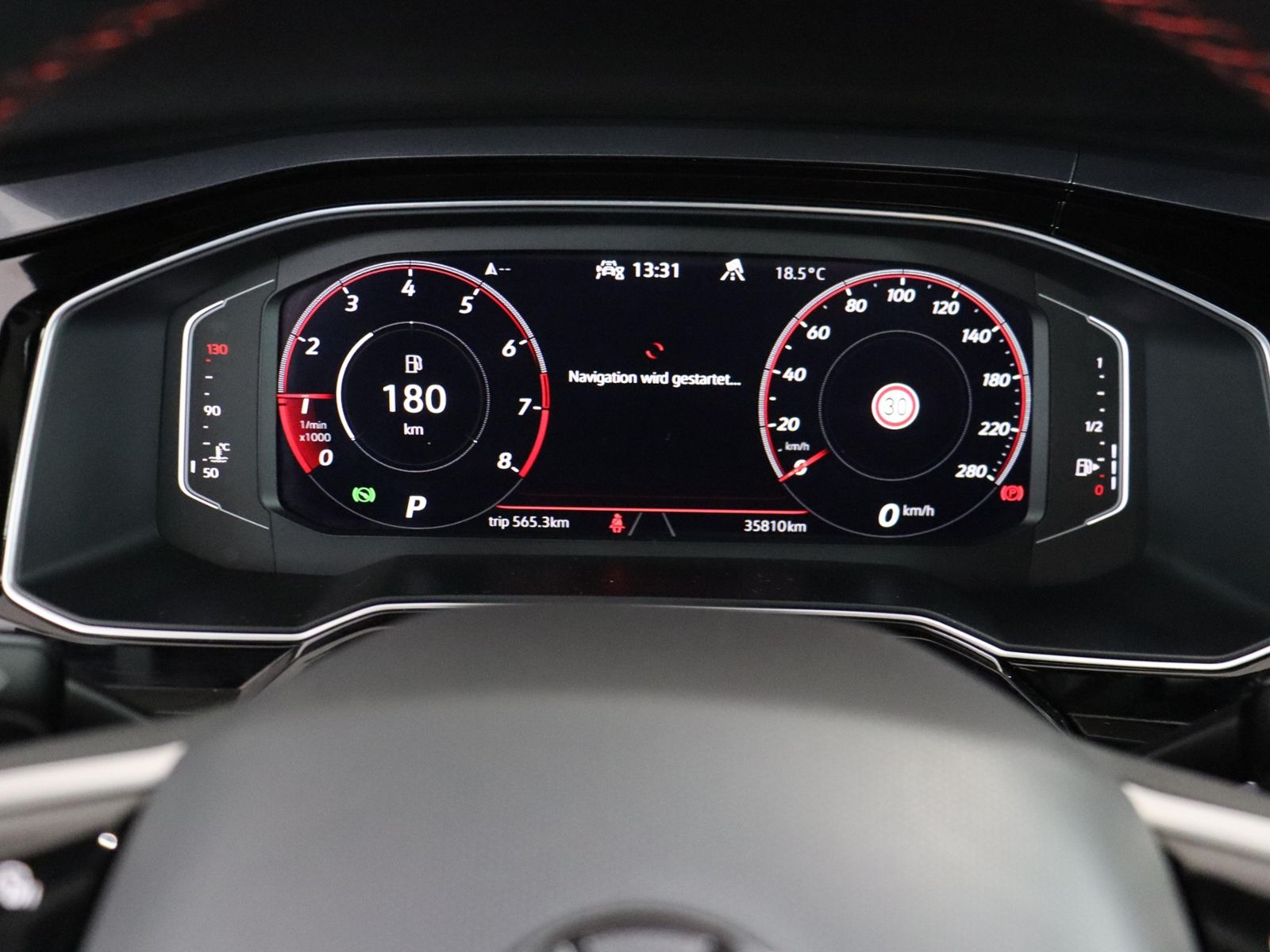 Volkswagen Polo 2022 г. Серый, пробег 35810 км