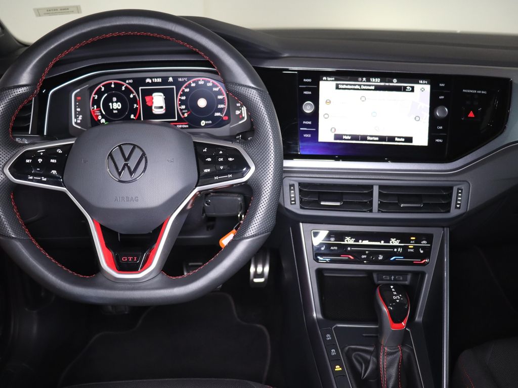 Volkswagen Polo 2022 г. Серый, пробег 35810 км