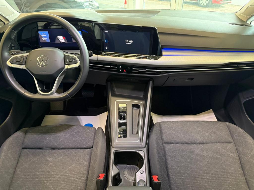 Volkswagen Golf 2024 г. Чёрный, пробег 48170 км