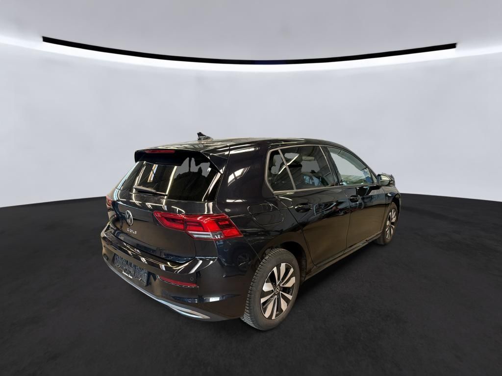 Volkswagen Golf 2023 г. Чёрный, пробег 52108 км
