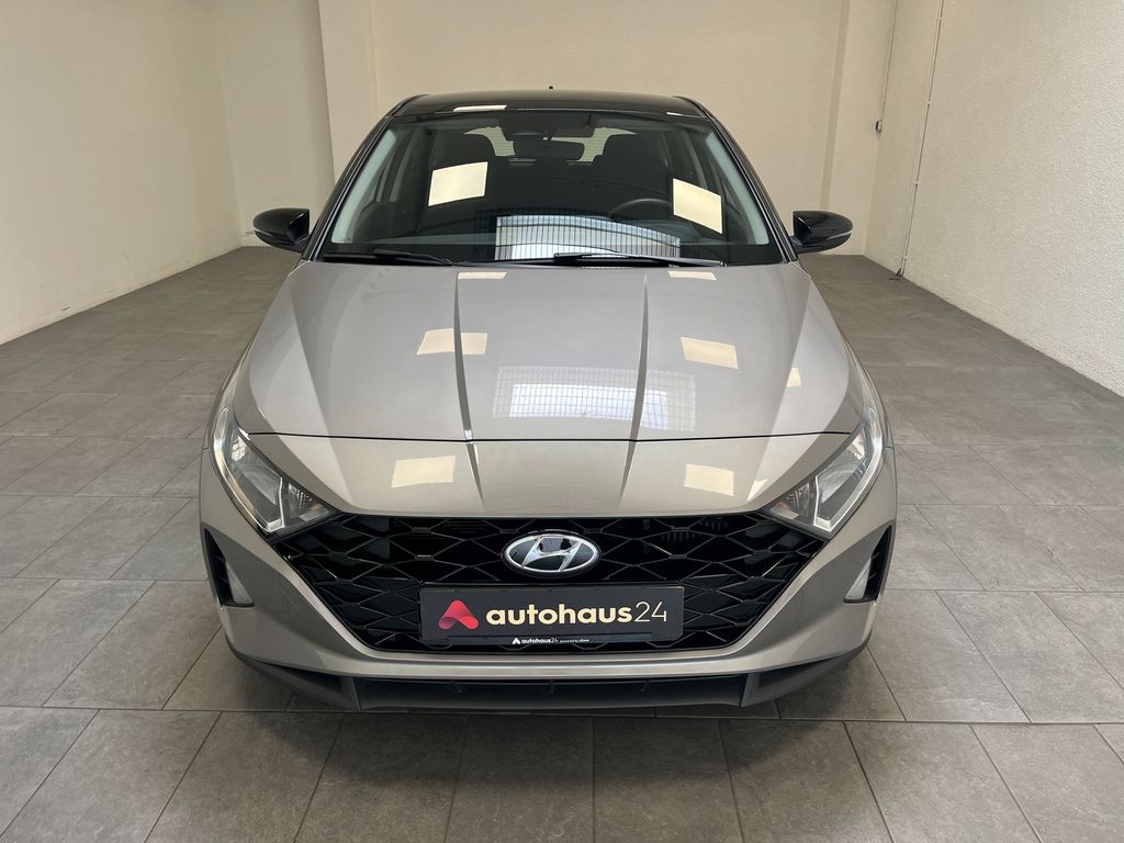Hyundai i20 2021 г. Чёрный, пробег 31463 км