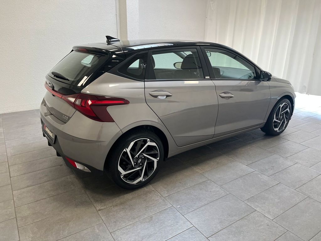 Hyundai i20 2021 г. Чёрный, пробег 31463 км