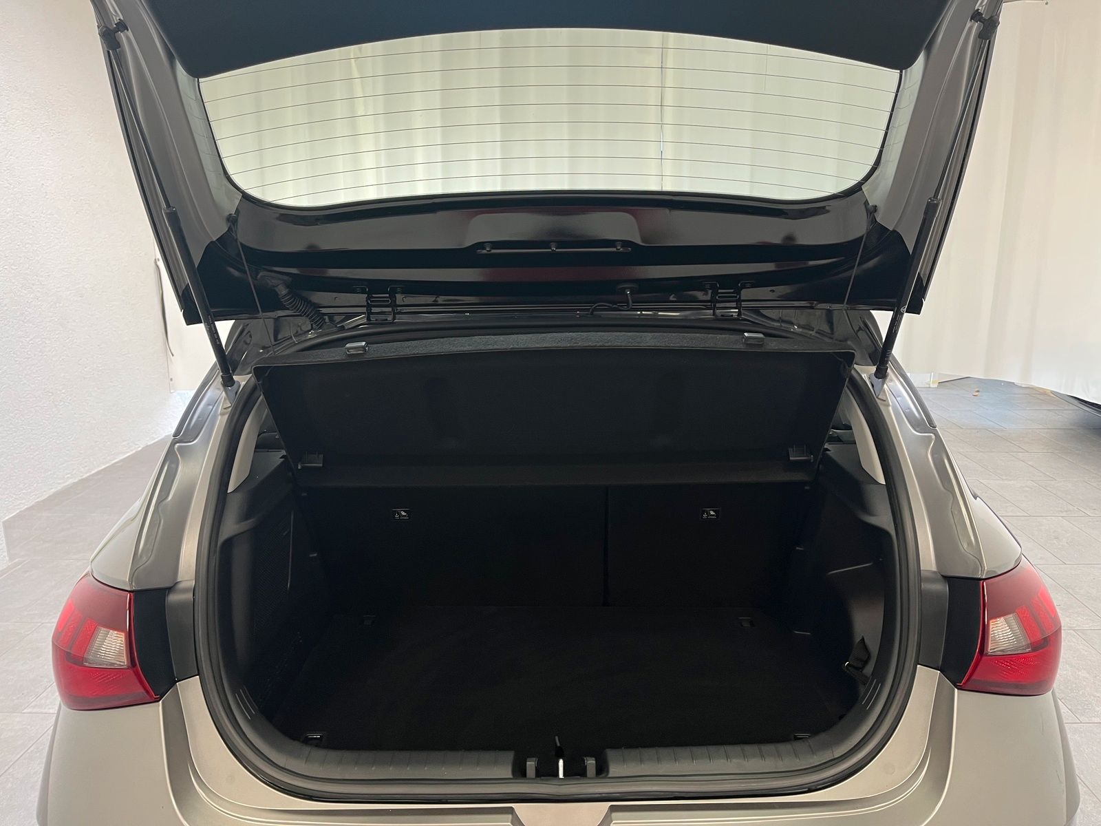 Hyundai i20 2021 г. Чёрный, пробег 31463 км