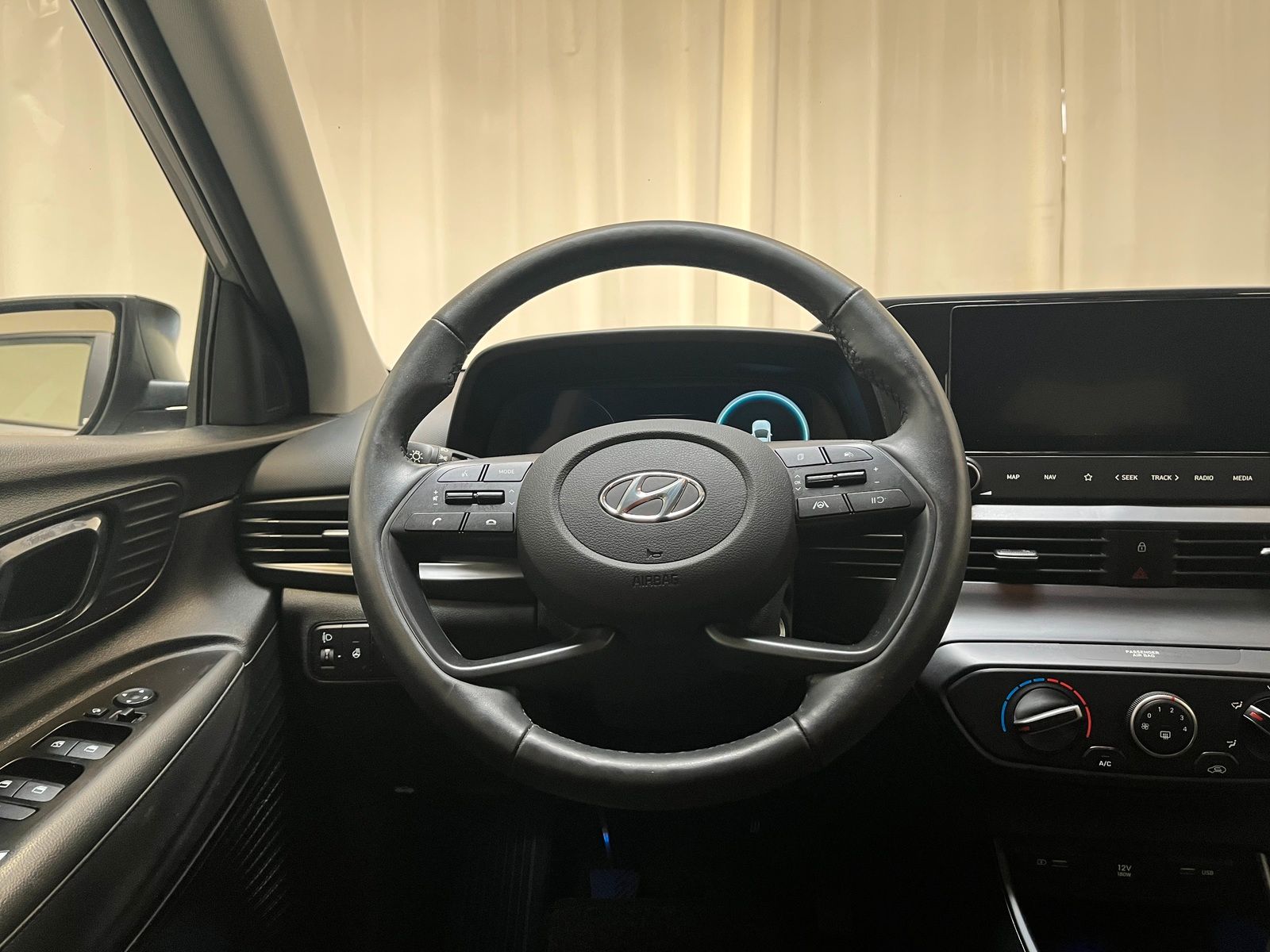 Hyundai i20 2021 г. Чёрный, пробег 31463 км