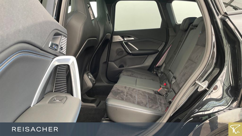 BMW X1 2025 г. Чёрный, пробег 21176 км