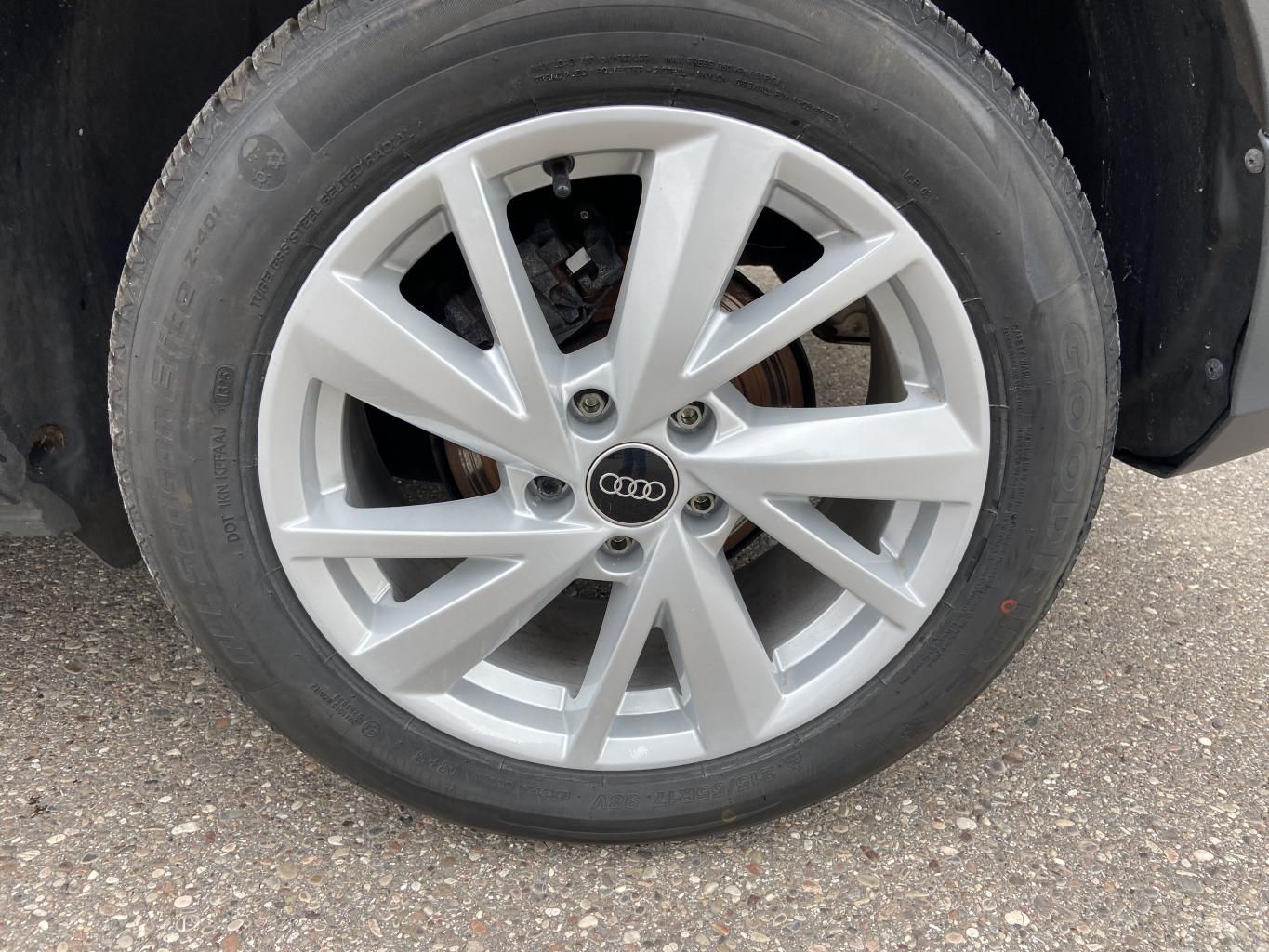 Audi Q2 2022 г. Чёрный, пробег 43076 км