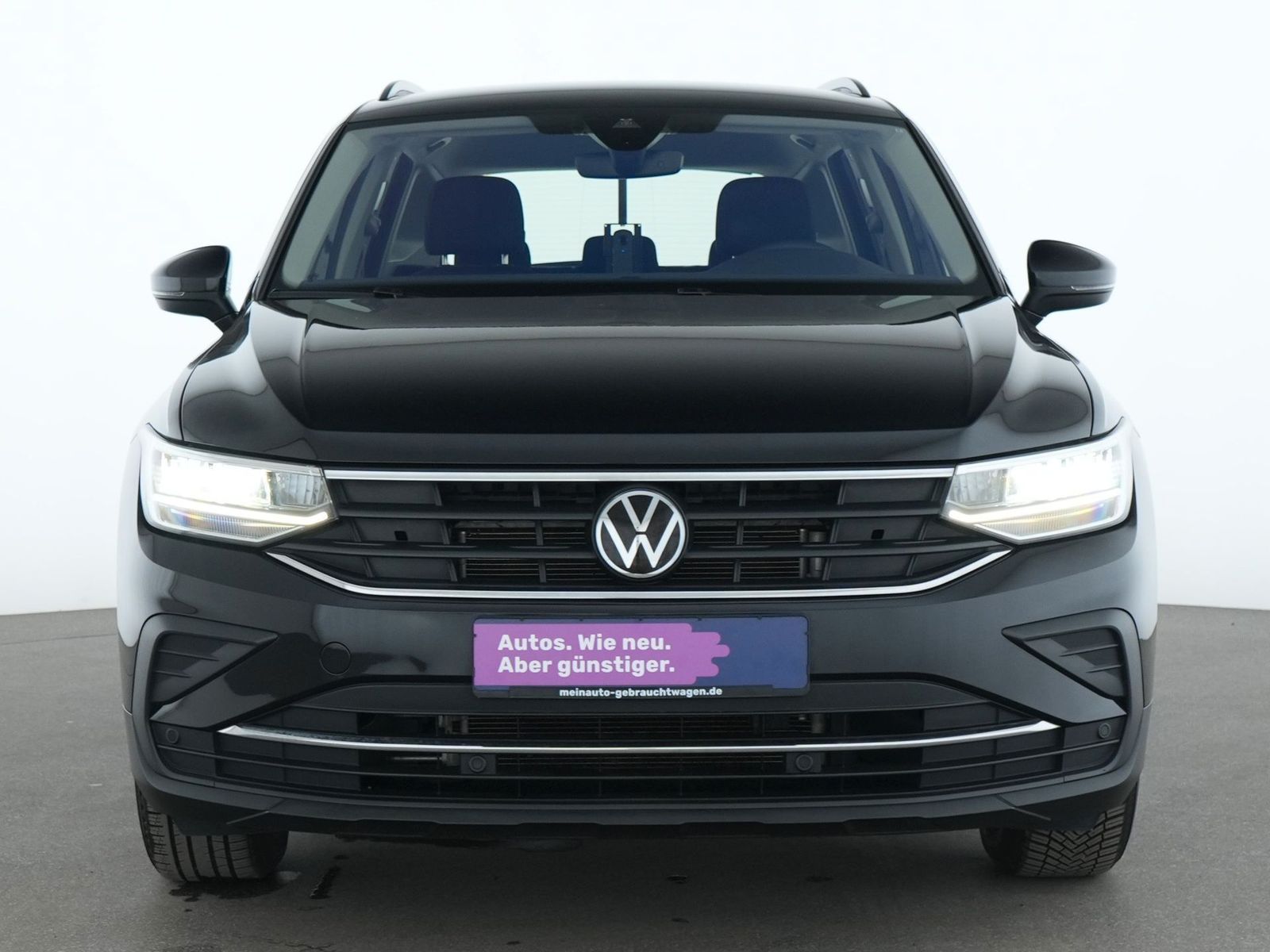 Volkswagen Tiguan 2024 г. Чёрный, пробег 58120 км