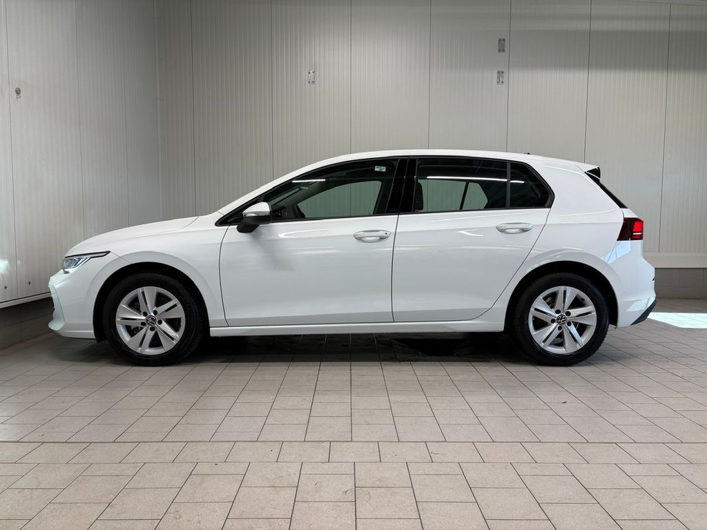 Volkswagen Golf 2025 г. Белый, пробег 14700 км