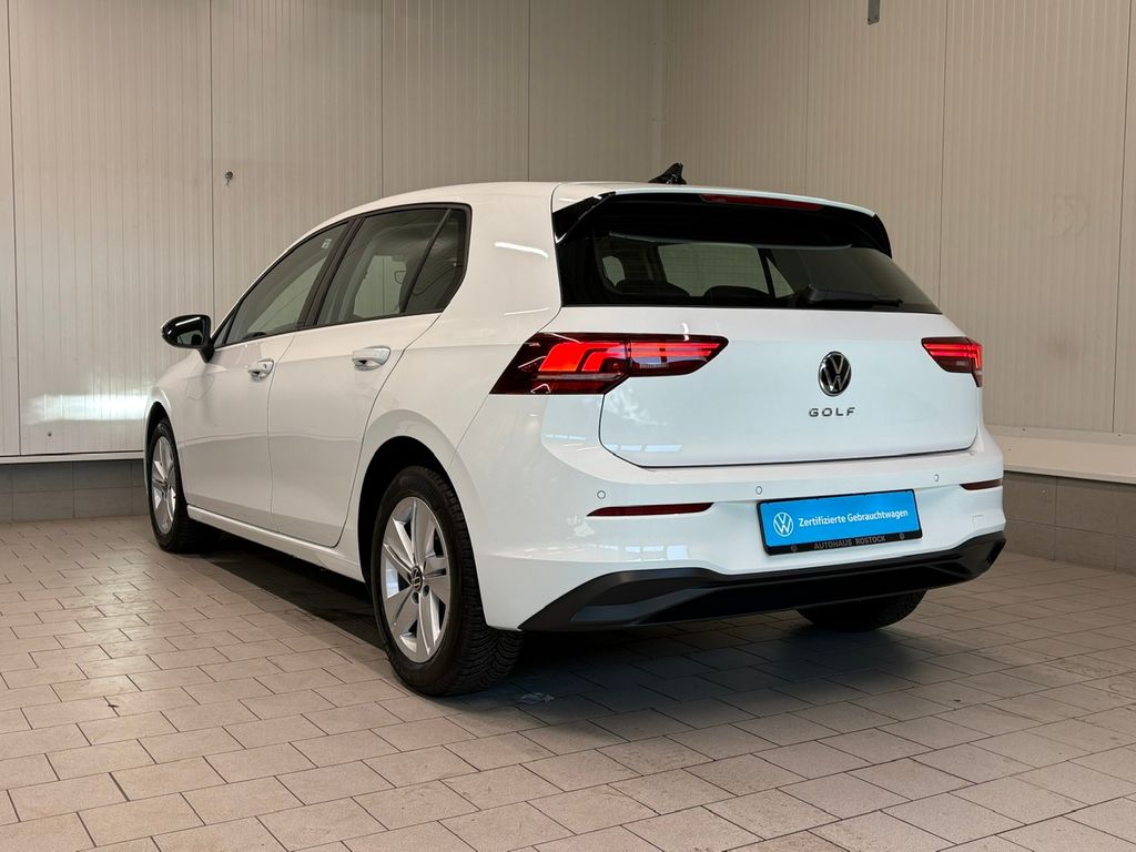 Volkswagen Golf 2025 г. Белый, пробег 14700 км