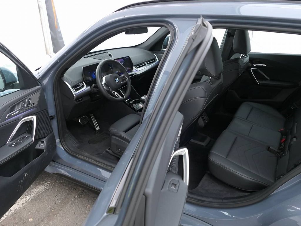 BMW X1 2025 г. Серый, пробег 17900 км