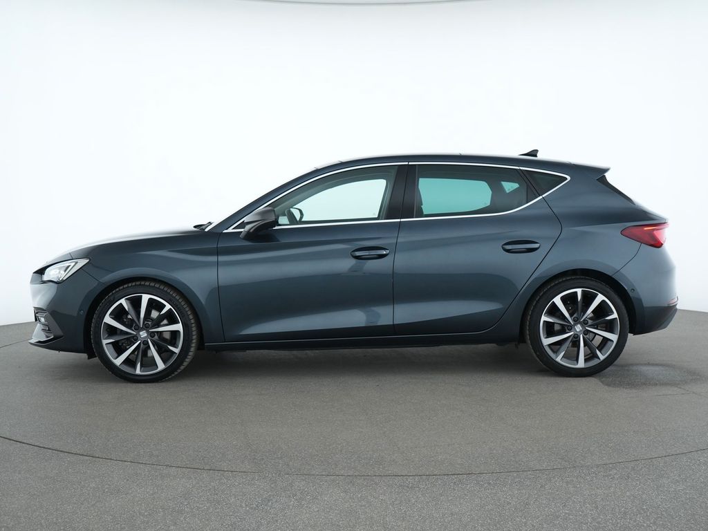 SEAT Leon 2021 г. Серый, пробег 46598 км