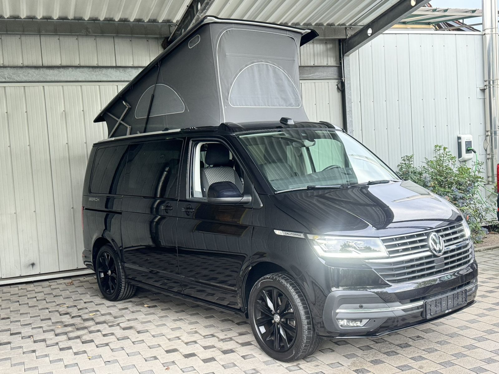 Volkswagen T6 CALIFORNIA 2024 г. Чёрный, пробег 52000 км