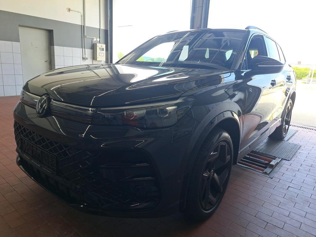 Volkswagen Tiguan 2024 г. Серый, пробег 37385 км