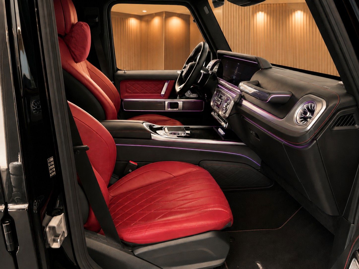 Mercedes-Benz G 450 2025 г. Чёрный, пробег 49000 км