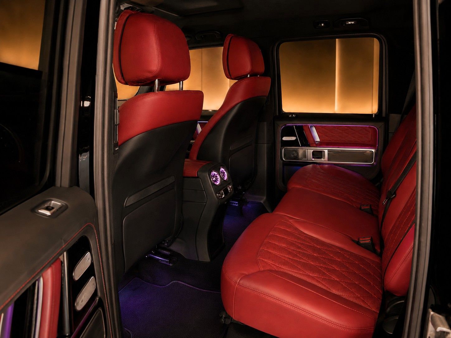 Mercedes-Benz G 450 2025 г. Чёрный, пробег 49000 км