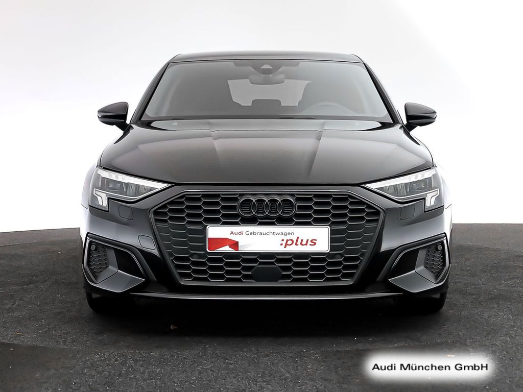 Audi A3 2023 г. Чёрный, пробег 44062 км