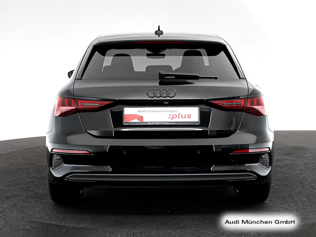 Audi A3 2023 г. Чёрный, пробег 44062 км