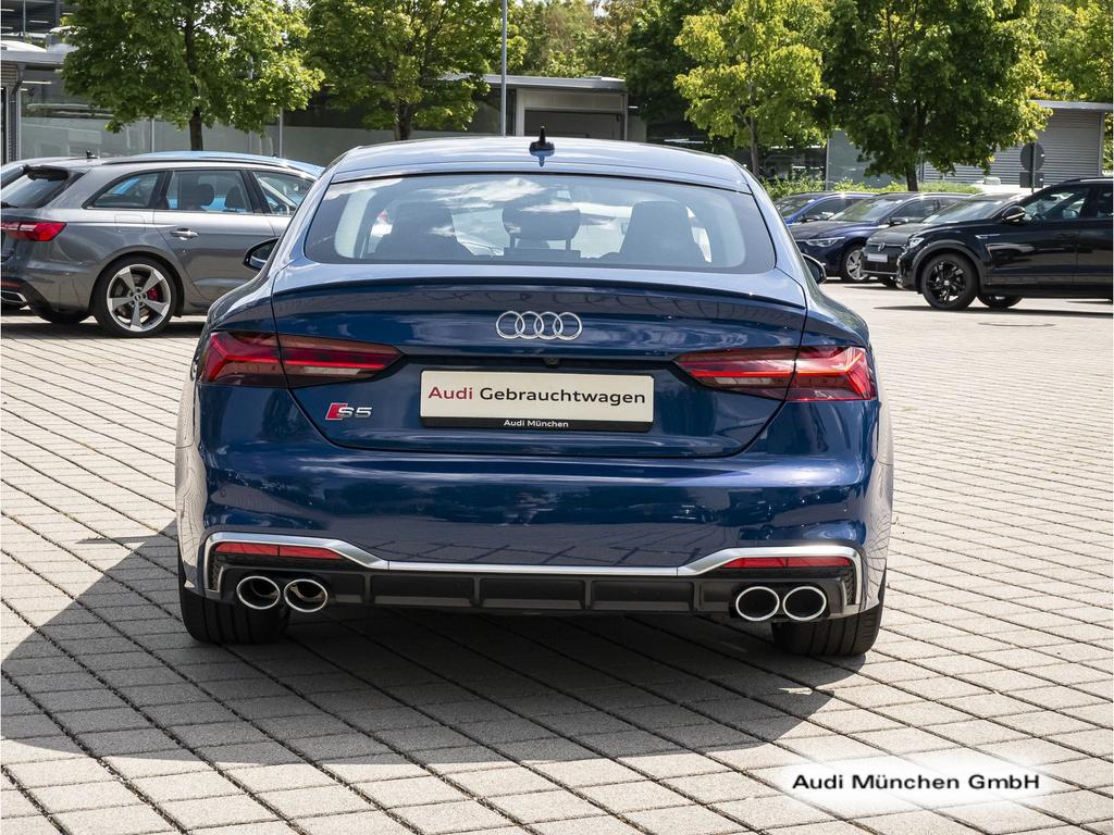 Audi S5 2024 г. Синий, пробег 27987 км