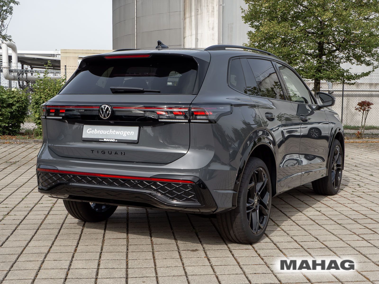 Volkswagen Tiguan 2026 г. Серый, пробег 10094 км