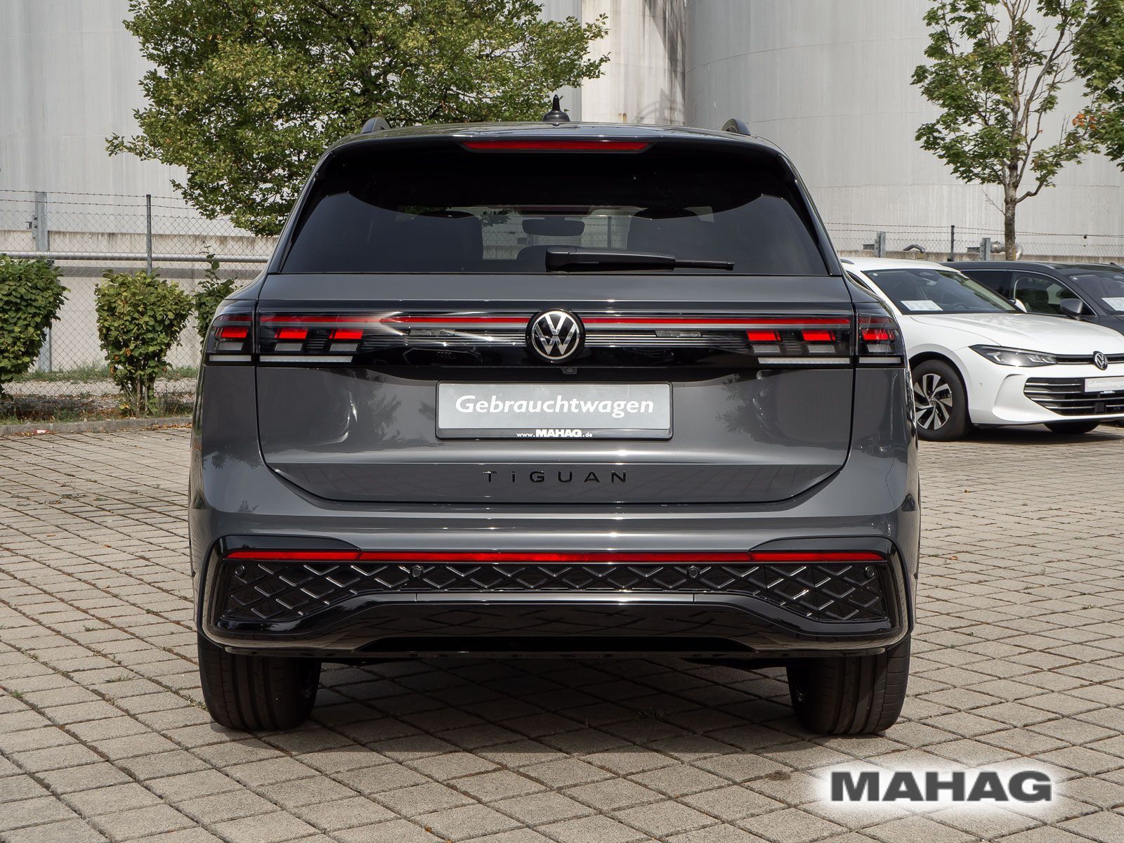 Volkswagen Tiguan 2026 г. Серый, пробег 10094 км