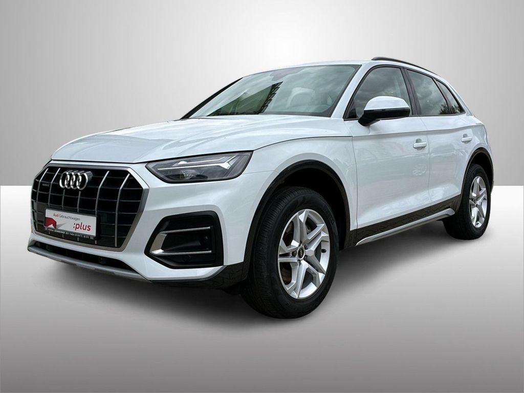 Audi Q5 2022 г. Белый, пробег 55090 км