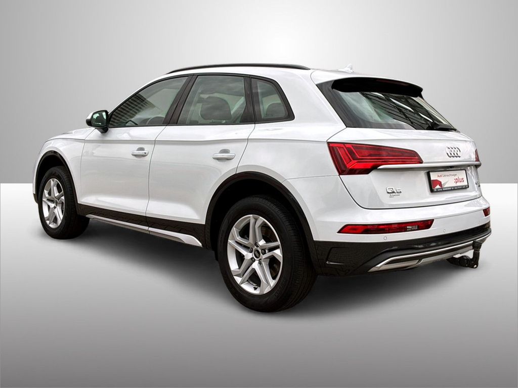 Audi Q5 2022 г. Белый, пробег 55090 км